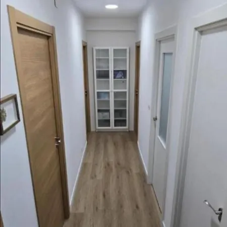 Privatunterkunft Con Balcon Centro Zona Artistica