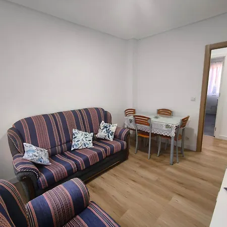 Con Balcon Centro Zona Artistica Проживание в семье Бильбао